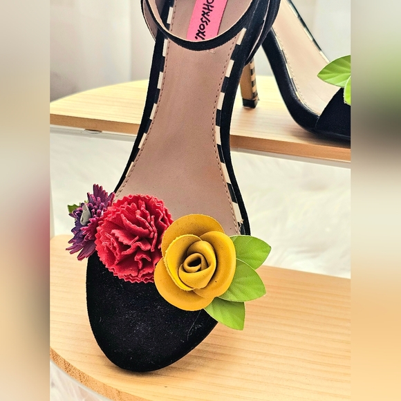 Betsey Johnson Black + White Striped Floral Heels - Picture 3 of 5